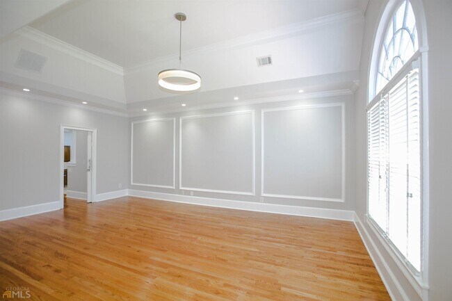 Building Photo - 1660 Briergate Dr