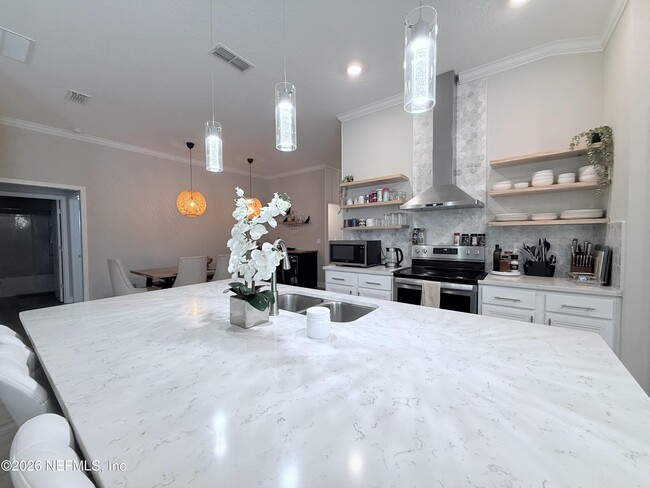 Building Photo - 171 Granite Ave