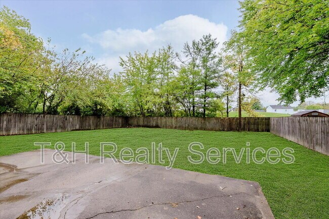 Building Photo - 11313 Wolf Ln