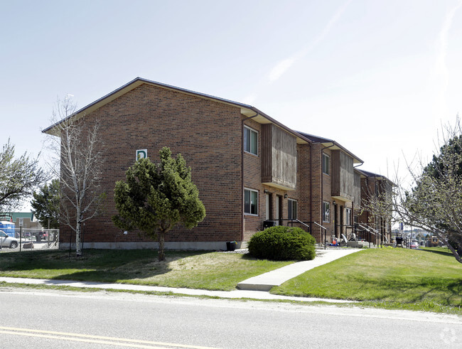 Mountain View Apartments - Monument View Apartments