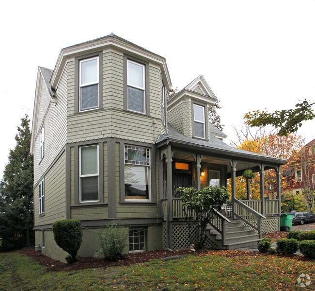 Primary Photo - 1007 SE 12th Ave