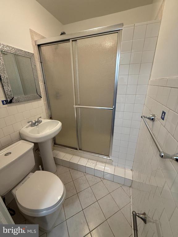 Building Photo - 1714 E St NE