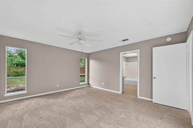 Building Photo - 16019 Parksley Dr