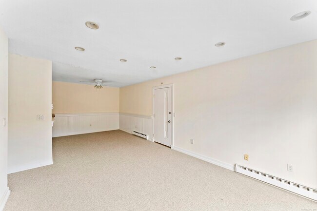 Building Photo - 1 Fairfield Ave