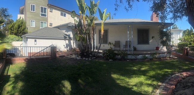 Building Photo - 3645 Monon St