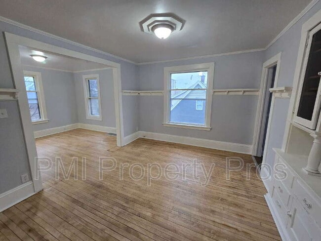 Building Photo - 3111 W Walnut St