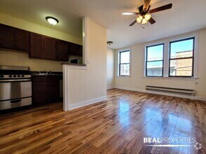 Building Photo - 0 bedroom in CHICAGO IL 60614