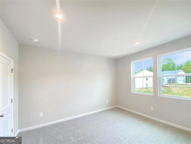 Building Photo - 441 Broadstone Blvd
