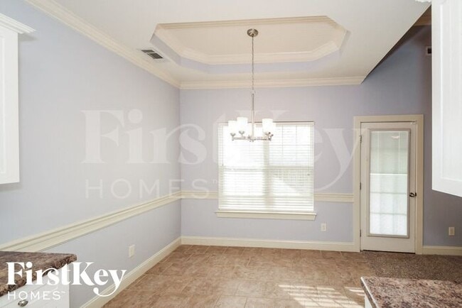 Building Photo - 183 Bonnieville Dr