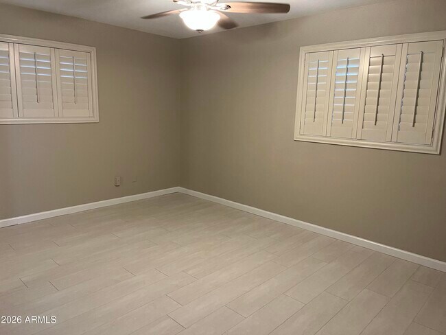 Building Photo - 3301 W Belmont Ave