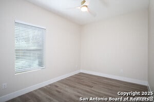 Building Photo - 1644 W Mistletoe Ave