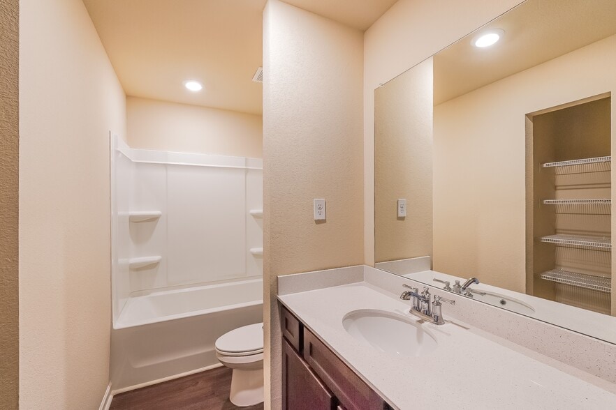 Building Photo - 6459 Rainbow Row