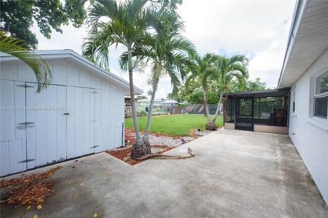 Building Photo - 15410 SW 295th St