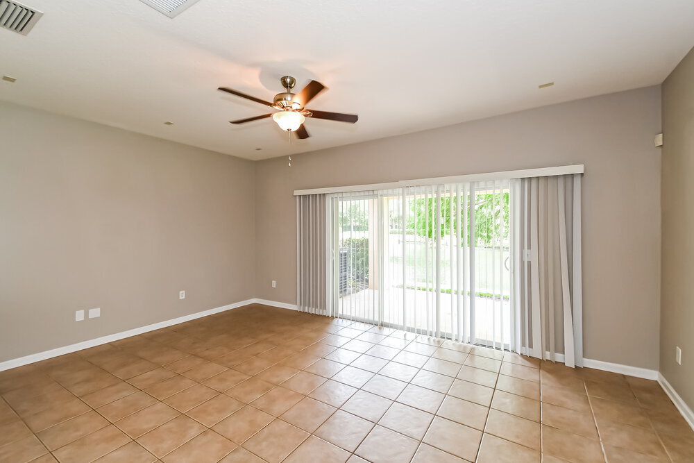Building Photo - 5966 Pavilion Dr