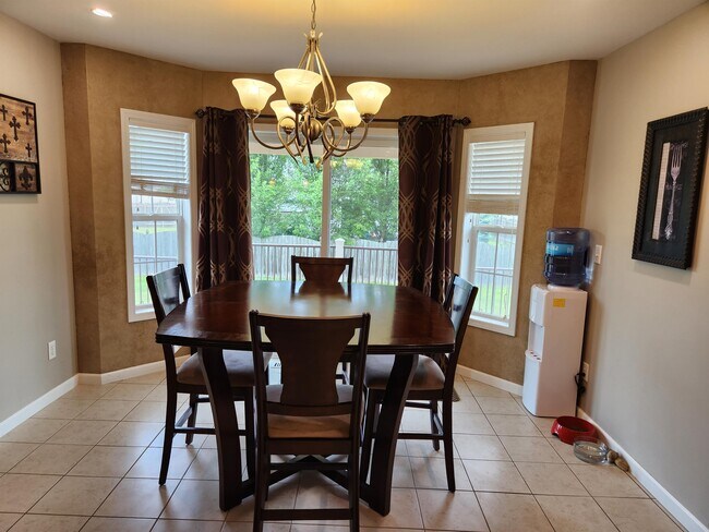 Building Photo - 8355 Nates Ln