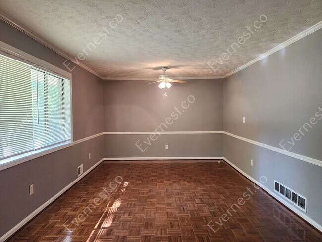 Building Photo - 1529 Winchester Trail