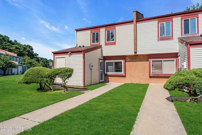 Building Photo - 10 Foxwood Ct