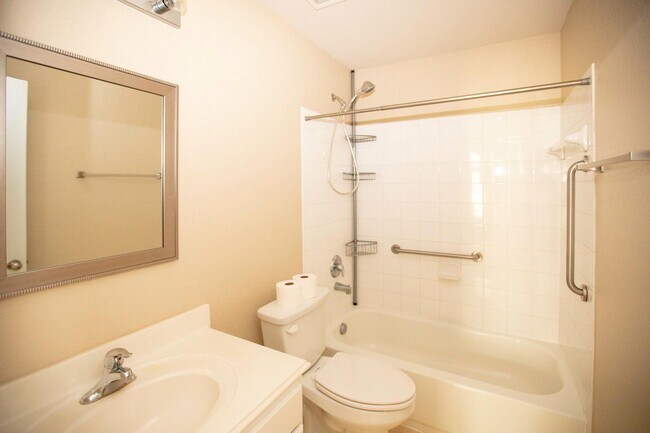Building Photo - 3006 Reindeer Crescent