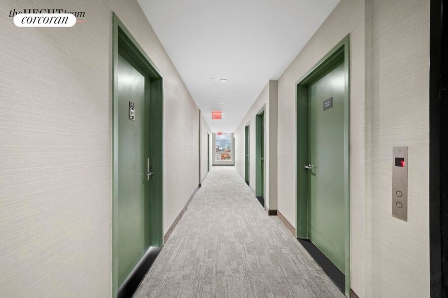 Building Photo - 1 Putnam Ave