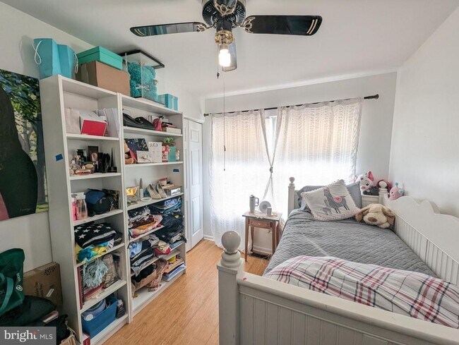 Building Photo - 472 N Church St