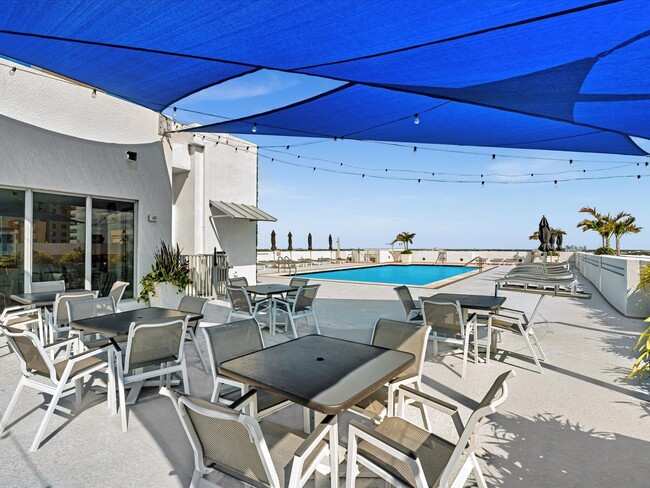 Building Photo - 1830 Radius Dr