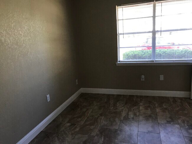 Building Photo - 5438 FL-4