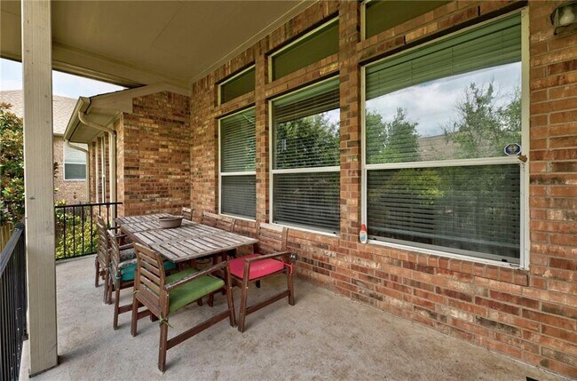 Building Photo - 15520 Bandon Dr