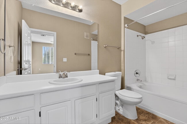 Building Photo - 5401 E Van Buren St