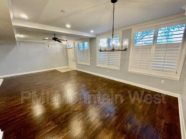 Building Photo - 88 S 900 E