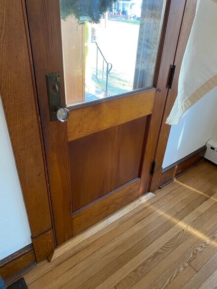 Front entrance - 35 Prospect St