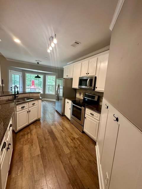 Building Photo - 297 Hickory Pl