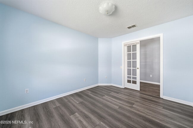 Building Photo - 1380 Fairway Village Dr