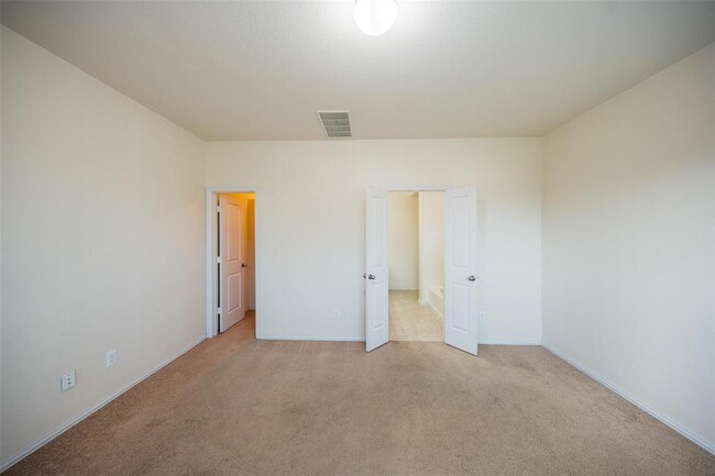 Building Photo - 1613 Summer City Dr