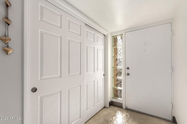 Building Photo - 3655 N 5th Ave