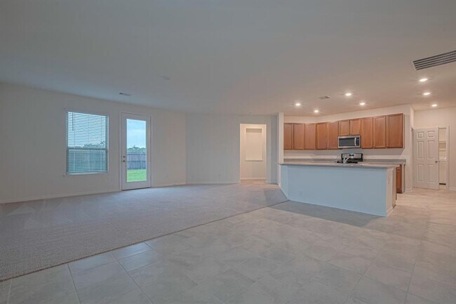 Building Photo - 5727 Texas Sage Dr