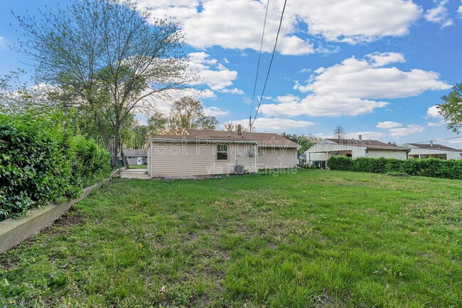 Building Photo - 5520 Holborn Dr