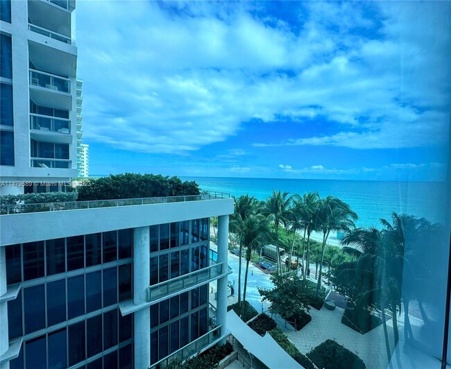 Building Photo - 6801 Collins Ave