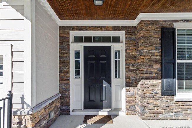 Building Photo - 597 Micahs Way N