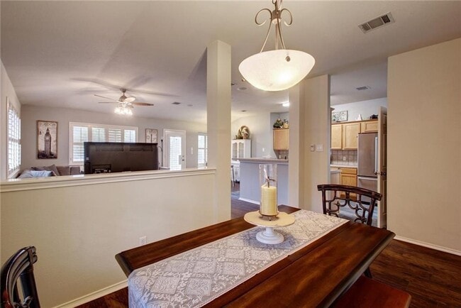 Building Photo - 3303 Cave Dome Path