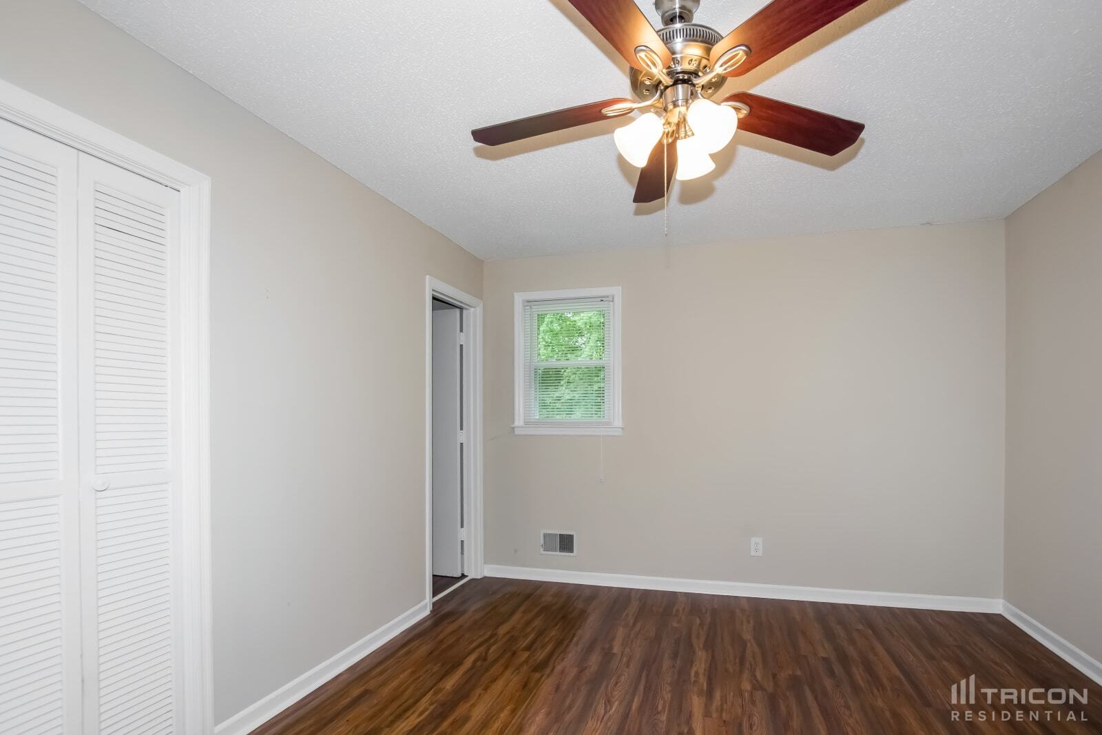 Building Photo - 530 N Royal Tower Dr