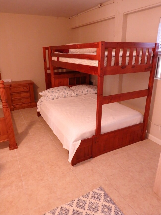 Building Photo - 16528 Tortuga Way