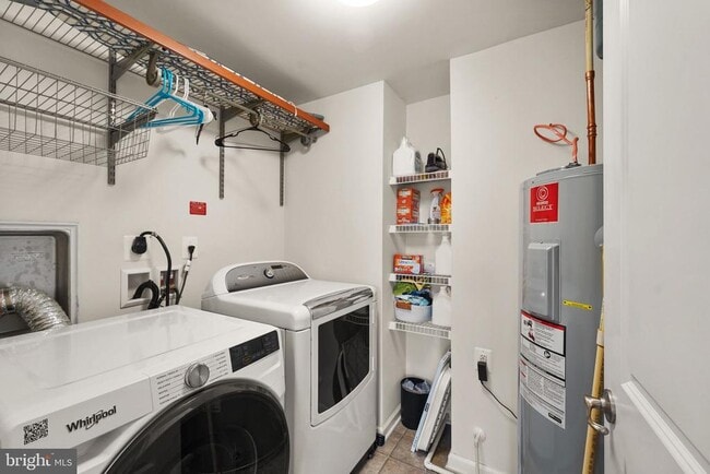 Building Photo - 43846 Artsmith Terrace