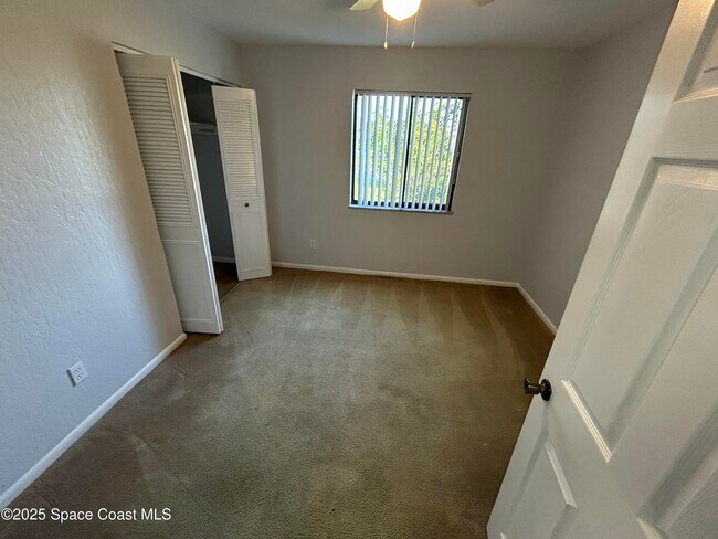 Building Photo - 2101 Forest Knoll Dr NE