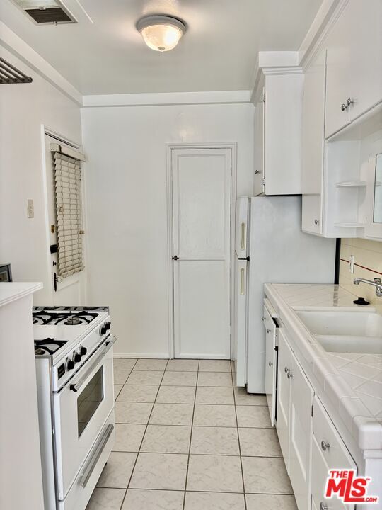 Building Photo - 1269 N Crescent Heights Blvd