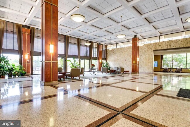 Building Photo - 5505 Seminary Rd