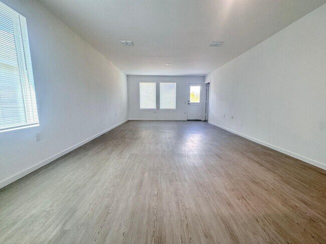 Building Photo - 10839 Lillia Br