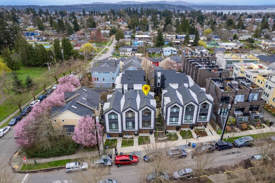 Building Photo - 7510 43rd Ave S