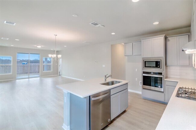 Building Photo - 113 Watercourse Wy