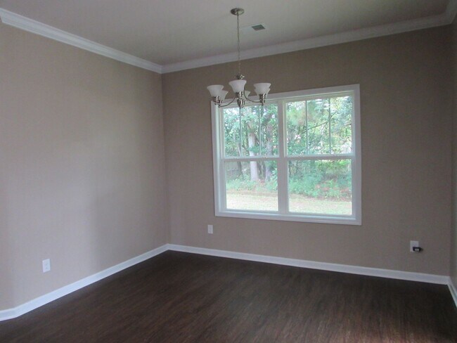 Building Photo - 15 Whitetail Cir