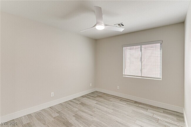 Building Photo - 2259 Smokey Sky Dr